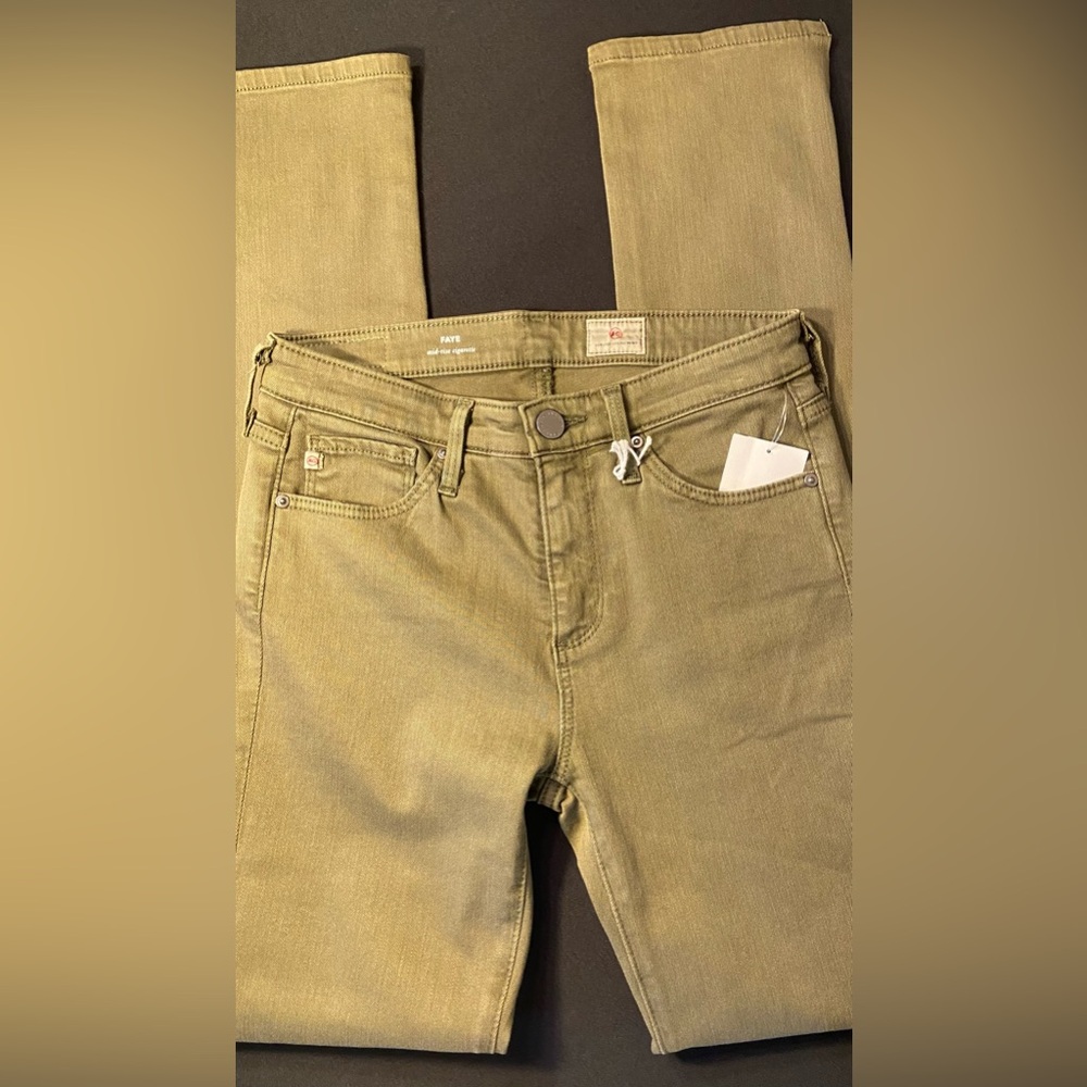 AG ~ FAYE ~ Mid Rise ~ Jeans ~ Olive Green Sz 24R ~ NWT ~ Measurements in Desc.👖 - Picture 5 of 8